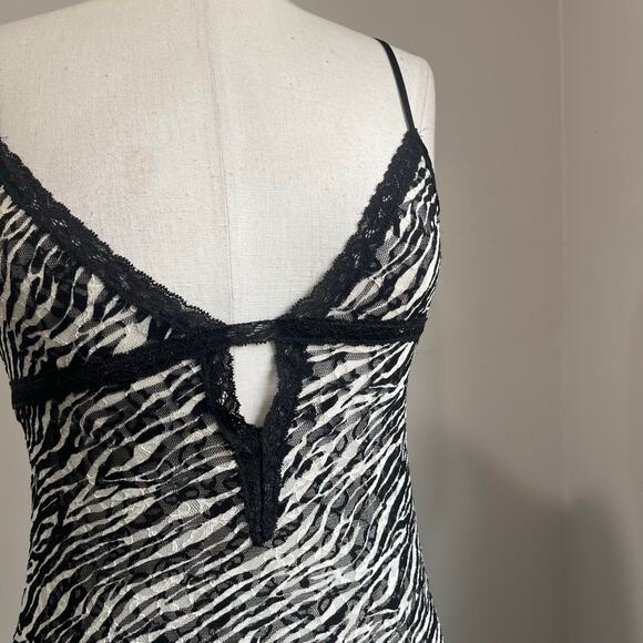 Victoria’s Secret Sultry Lacie Zebra Print Lace Trim Mini Dress Y2K Size S - Picture 6 of 8